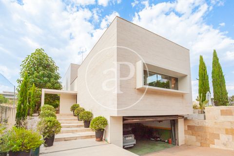 Villa i Madrid, Madrid, Madrid - € 3.490.000 | Ref: VMO2607001 - foto 1