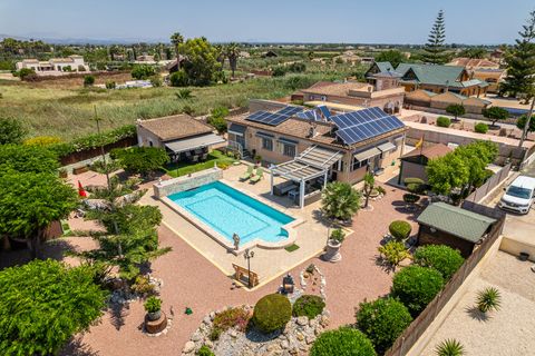 Villa in Catral, Alicante, Catral - € 585.500 | Ref: D2495 - foto 1