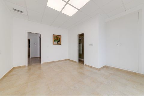 Villa i Torrevieja, Alicante, Torrevieja - € 990.000 | Ref: DLS0701 - foto 16