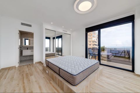Villa i Torrevieja, Alicante, Torrevieja - € 990.000 | Ref: DLS0701 - foto 33