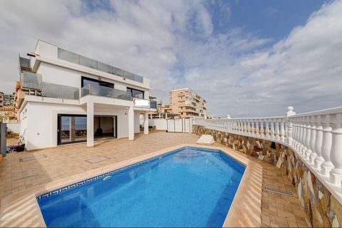 Villa i Torrevieja, Alicante, Torrevieja - € 990.000 | Ref: DLS0701 - foto 36