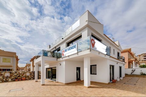 Villa i Torrevieja, Alicante, Torrevieja - € 990.000 | Ref: DLS0701 - foto 37