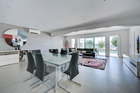 Villa i Plan-de-Cuques, Bouches-du-Rhone, Plan-de-Cuques - € 1.895.000 | Ref: HH-16225628 - foto 3