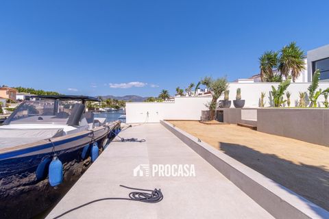 Villa i Empuriabrava, Gerona, Empuriabrava - € 1.580.000 | Ref: 4325 - foto 11