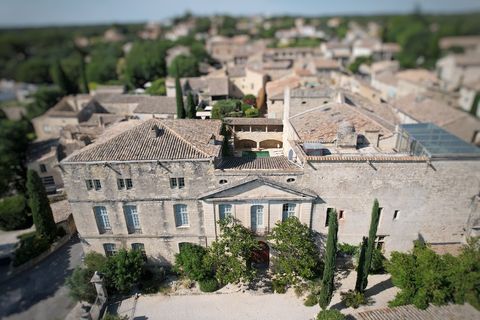 Villa i Uzes, Gard, Uzes - € 2.250.000 | Ref: HH-16224735 - foto 1