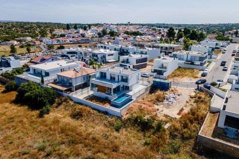 Villa a Estombar, Faro, Estombar - € 1.200.000 | Ref: City-26-54C - foto 5