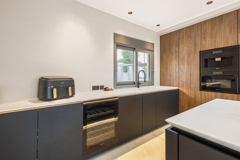 Villa i La Nucia, Alicante, La Nucia - € 1.495.000 | Ref: MLS85188X - foto 12