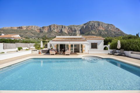 Villa in Javea, Alicante, Javea - € 1.090.000 | Ref: MLS67433F - foto 36