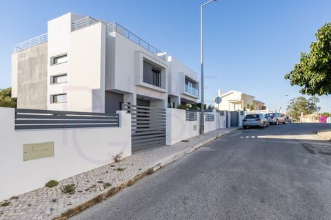 Villa i Laranjeiro, Setubal, Laranjeiro - € 730.000 | Ref: 194 - foto 5