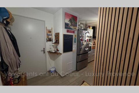 Lejlighed i Gardanne, Bouches-du-Rhone, Gardanne - € 276.000 | Ref: 889V735A - foto 3