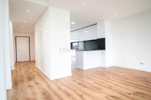Villa i Amadora, Lisbon, Amadora - € 1.580.000 | Ref: C0506-00395 - foto 10