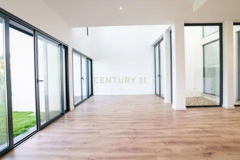 Villa i Amadora, Lisbon, Amadora - € 1.580.000 | Ref: C0506-00395 - foto 13