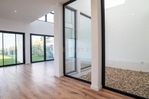 Villa i Amadora, Lisbon, Amadora - € 1.580.000 | Ref: C0506-00395 - foto 16