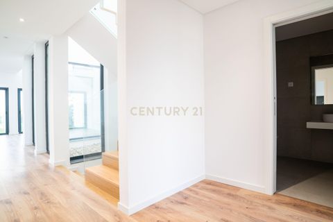 Villa i Amadora, Lisbon, Amadora - € 1.580.000 | Ref: C0506-00395 - foto 21