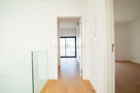 Villa i Amadora, Lisbon, Amadora - € 1.580.000 | Ref: C0506-00395 - foto 24