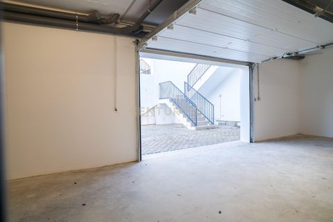 Villa i Amadora, Lisbon, Amadora - € 1.580.000 | Ref: C0506-00395 - foto 41