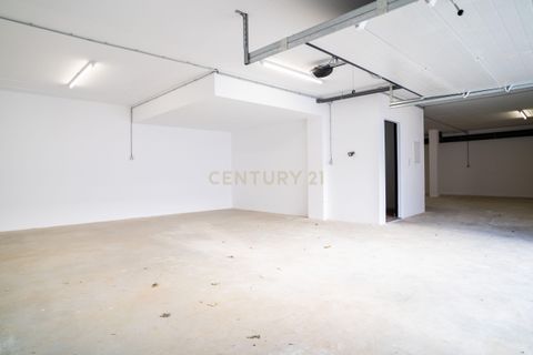 Villa i Amadora, Lisbon, Amadora - € 1.580.000 | Ref: C0506-00395 - foto 44