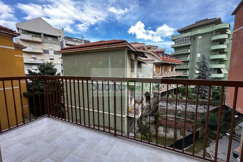 Villa a Chieti, Chieti, Chieti - € 270/mes | Ref: E 376 - foto 31