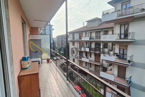 Apartament a Pavia, Pavia, Pavia - € 1.200/mes | Ref: AB001827 - foto 24