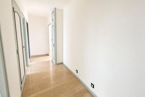 Apartament a Dijon, Cote-d'Or, Dijon - € 750/mes | Ref: EB-503 - foto 3