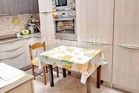 Lejlighed i Penne, Pescara, Penne - € 115.000 | Ref: PNN884 - foto 14