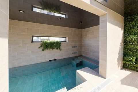 Villa en Istres, Bouches-du-Rhone, Istres - € 1.190.000 | Ref: DEE3630FDF064C5D - photo 21