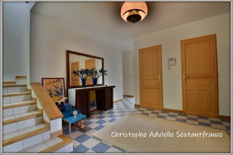 Villa a Yvrac, Gironde, Yvrac - € 562.000 | Ref: D06317A66B394350 - foto 3