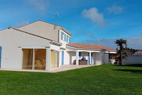 Villa a Saint-Sulpice-de-Royan, Charente-Maritime, Saint-Sulpice-de-Royan - € 577.000 | Ref: 86D2B1B8520F438D - foto 2