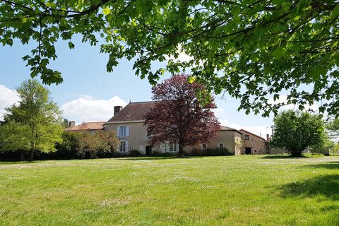 Villa i Confolens, Charente, Confolens - € 594.000 | Ref: B6DB1EF7880C4352 - foto 2