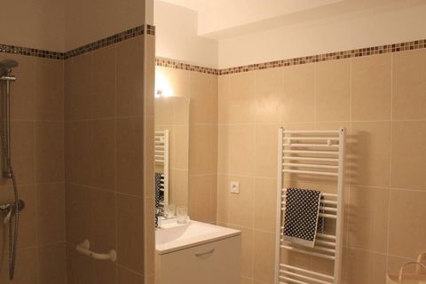 Erhvervsejendom i Cenon, Gironde, Cenon - € 119.000 | Ref: FEFEB09BADB64790 - foto 5