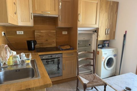 Lejlighed i Antibes, Alpes-Maritimes, Antibes - € 185.000 | Ref: 06EF0242C021477B - foto 2