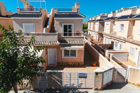 Casa unifamiliar a Torre de la Horadada, Alicante - foto 1