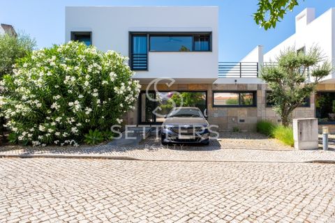 Stadthaus in Alcabideche, Lisbon, Alcabideche - € 1.690.000 | Ref: SR_681 - Foto 1