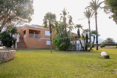 Villa a Denia, Alicante, Denia - € 1.250.000 | Ref: 3230 - foto 6