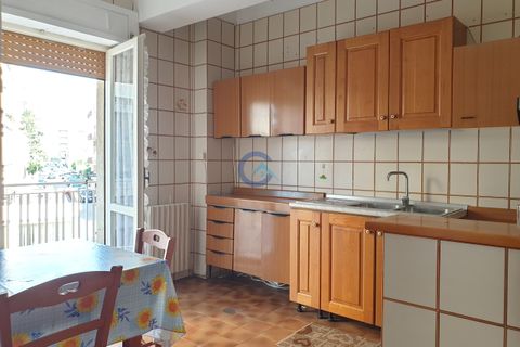 Apartament a Catanzaro, Catanzaro, Catanzaro - € 2.200/mes | Ref: CZ01-CV541 - foto 2