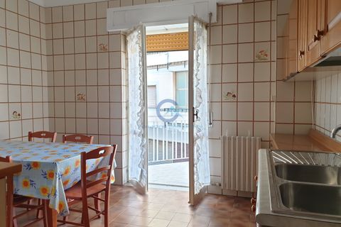 Apartament a Catanzaro, Catanzaro, Catanzaro - € 2.200/mes | Ref: CZ01-CV541 - foto 4