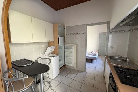 Apartament a Nimes, Gard, Nimes - € 485/mes | Ref: 87151952 - foto 2