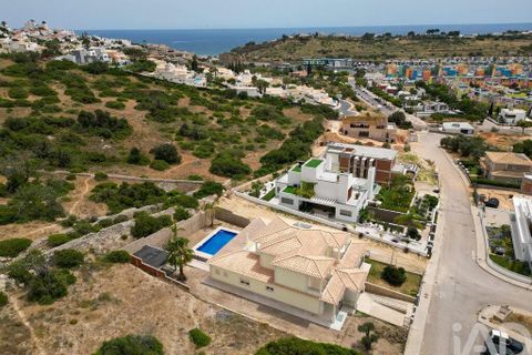 Stadthaus in Albufeira, Faro, Albufeira - € 2.200.000 | Ref: 965961 - Foto 2