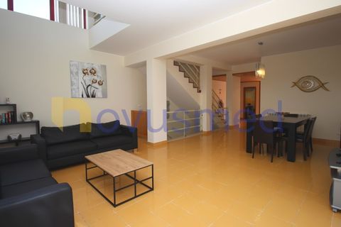 Villa en Albufeira, Faro, Albufeira - € 1.080.000 | Ref: V3-04 (PR-192) - photo 8