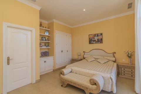 Villa i Estepona, Malaga, Estepona - € 2.300.000 | Ref: R4002823 - foto 12