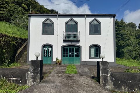 Byhus i Horta, Faial, Horta - € 350.000 | Ref: 1174 - foto 1