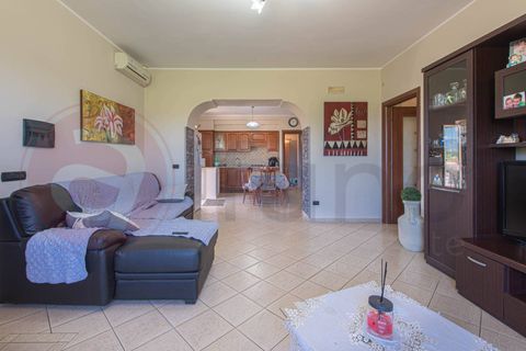 Villa i Pontecorvo, Frosinone, Pontecorvo - € 140.000 | Ref: AC99-149-1774 - foto 2