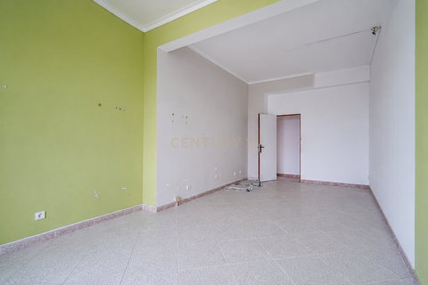 Erhvervsejendom i Entroncamento, Santarem, Entroncamento - € 120.990 | Ref: C0289-02044 - foto 6