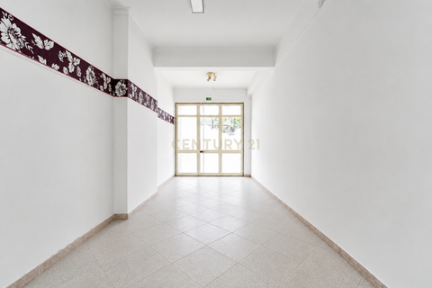 Erhvervsejendom i Entroncamento, Santarem, Entroncamento - € 120.990 | Ref: C0289-02044 - foto 16
