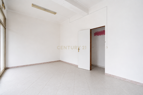 Erhvervsejendom i Entroncamento, Santarem, Entroncamento - € 120.990 | Ref: C0289-02044 - foto 17