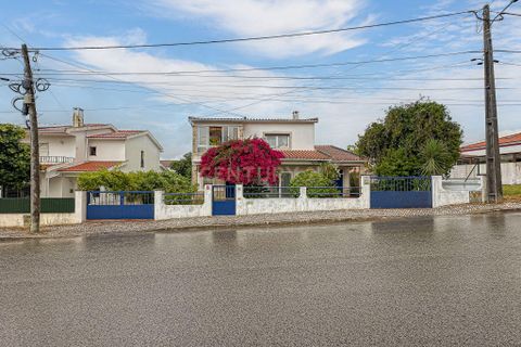 Villa i Caldas da Rainha, Leiria, Caldas da Rainha - € 394.000 | Ref: C0364-06145 - foto 1