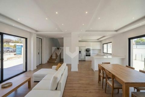 Villa i Montenegro, Faro, Montenegro - € 890.000 | Ref: 170260050 - foto 8