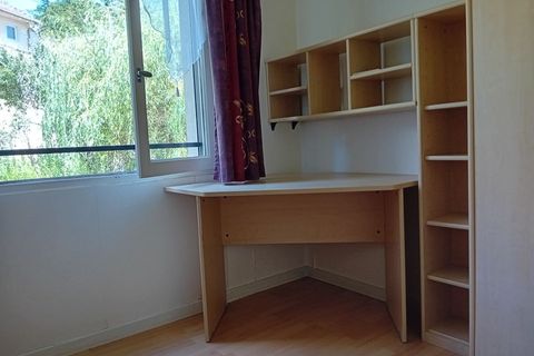 Apartament a Aurillac, Cantal, Aurillac - € 412/mes | Ref: 804891 - foto 3