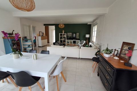 Villa a Orgères, Ille-et-Vilaine, Orgères - € 1.392/mes | Ref: 880072 - foto 4