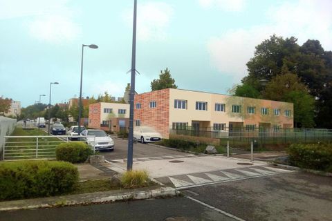 Villa i Mulhouse, Haut-Rhin, Mulhouse - € 230.000 | Ref: 260701-092059 - foto 1